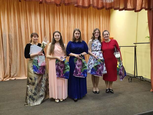 библиотека 147, под сенью муз