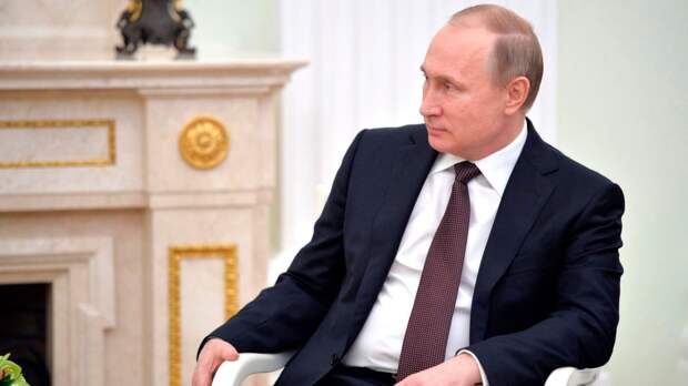 Путин призвал вернуть в российские вузы традиционные сроки обучения