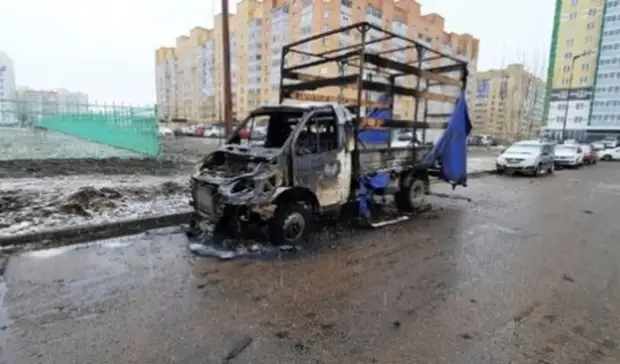 В Челнах «Газель» сгорела дотла