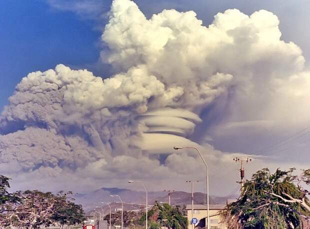 4. Извержение вулкана Пинатубо, 1991 природа, стихийные бедствия, факты, фотография