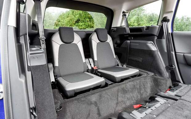 Ресурс движка 500 тысяч км, крепкие подвеска и кузов — «француз» по цене Ларгуса!