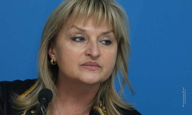 Жена Луценко отдала на АТО годовую депутатскую зарплату Жена Луценко отдала на АТО годовую депутатскую зарплату