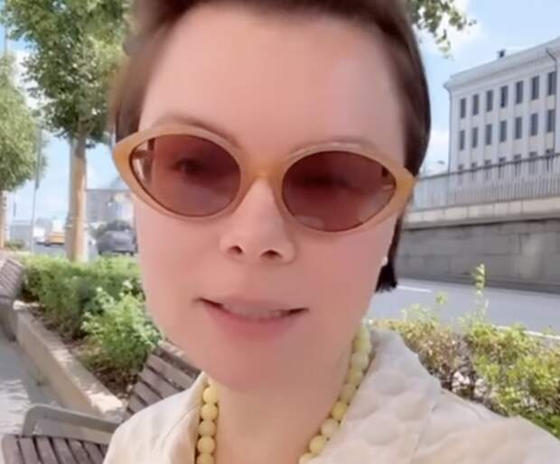 Канал "Светский хроник": Брухунова взяла аскезу на роскошь вслед за Киркоровым