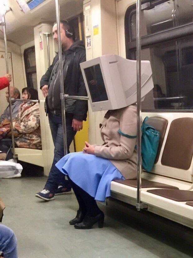 метро, девушка, компьютер
