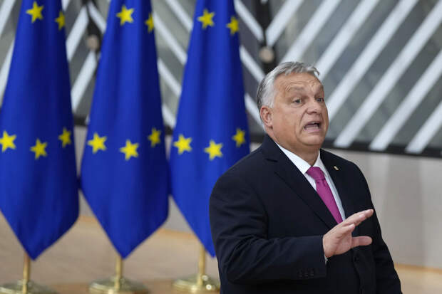 Bloomberg: Орбан стал лишним в ЕС и НАТО из-за противодействия помощи Украине