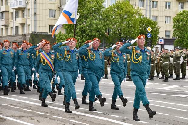 Парад Великой Победы в Донецке и Луганске 9 мая 2021 года
