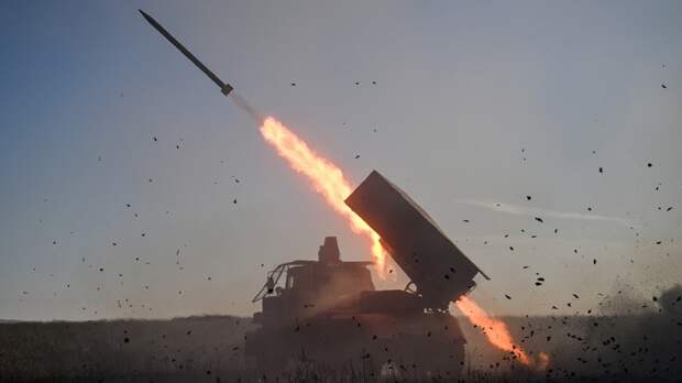 Ответ на террористические атаки: ВС РФ нанесли массированный удар по объектам ОПК и ТЭК Украины