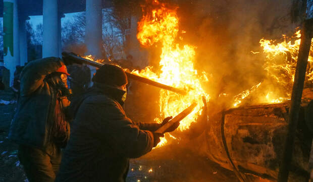 Украина Киев 20 января беспорядки митинг волнения коктейль молотов