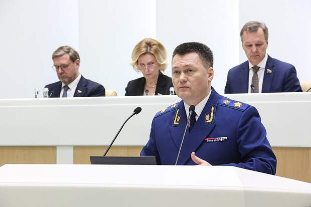 Генеральная прокуратура РФ требует жестких мер против незаконной выдачи документов мигрантам