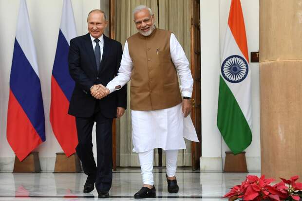 Санкции Запада провалились. Индия возобновила импорт нефти из России
