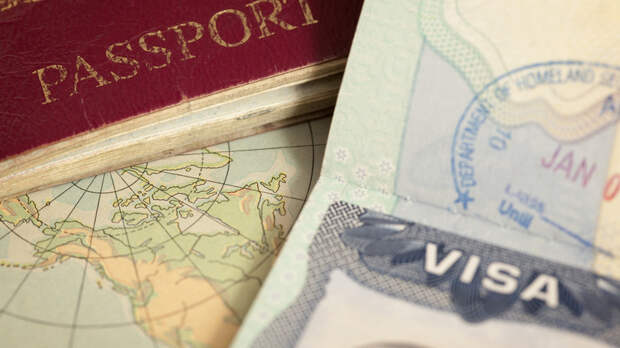 В США приостановили процедуру оформления виз для 75 стран, включая Россию