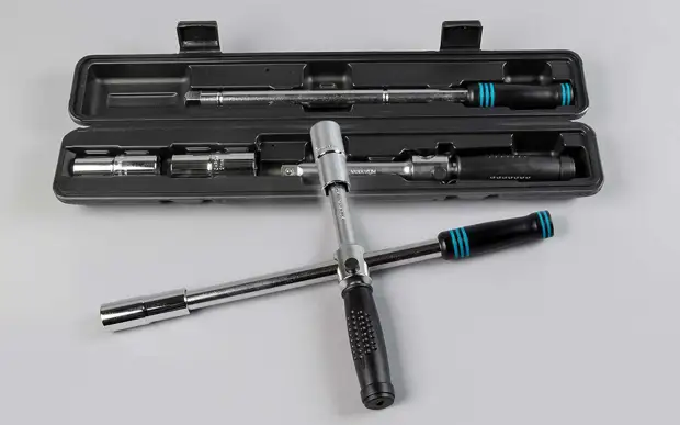 Баллонные ключи: нашли самые крепкие из недорогих