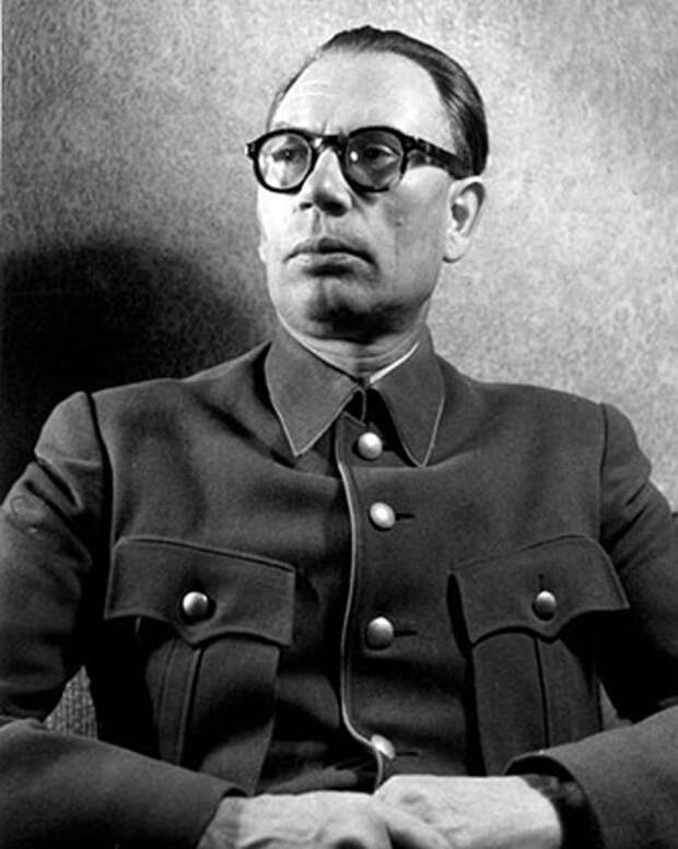 Андрей Власов 