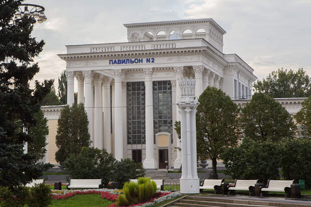 Павильон №2. Робостанция