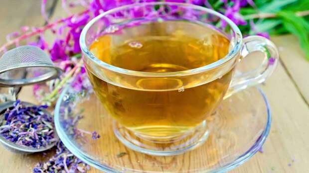 Названы популярные "полезные" напитки, которые на самом деле вредят здоровью