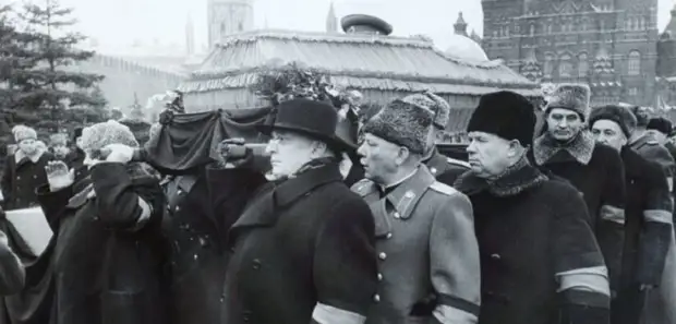 Л.П. Берия на похоронах И.Сталина