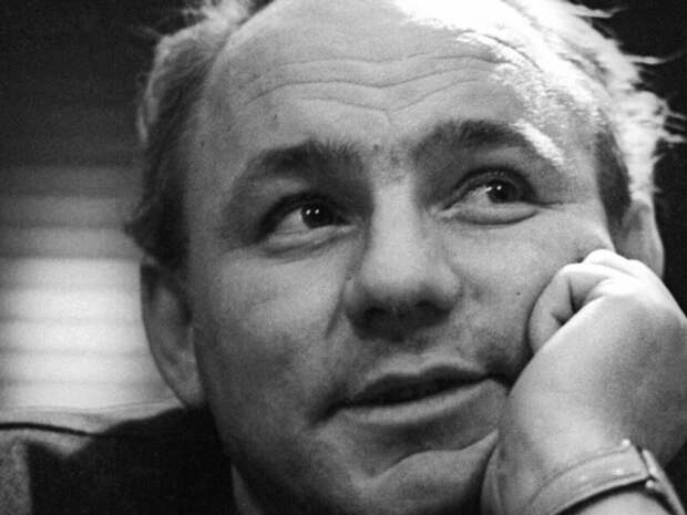 Почему коллегам было стыдно за Николая Рыбникова