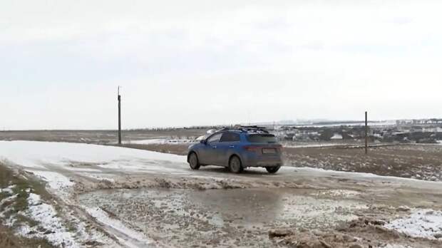 В село Ключи под Симферополем из-за разбитой дороги не может проехать «скорая»