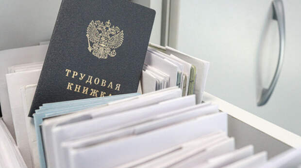 "Экономические пляски" чиновников провоцируют масштабные увольнения рабочих: в зоне риска более 100 тысяч кандидатов и это не предел