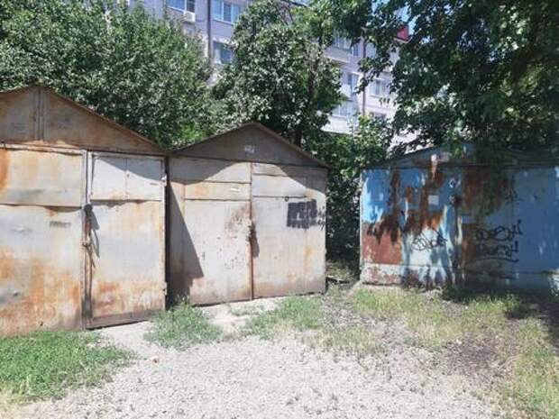 Быть или не быть гаражам: в Краснодаре тысячи самовольных конструкций уродуют город