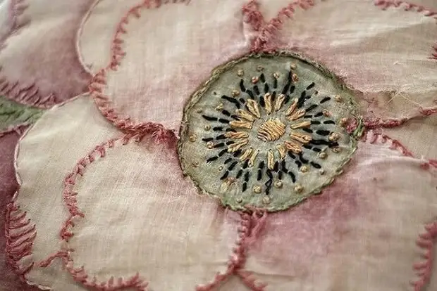 Сам себе кутюрье. Создаём шедевры с помощью аппликации