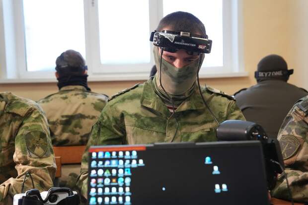 Минобороны запустило горячую линию для подписывающих контракт в войска БПС