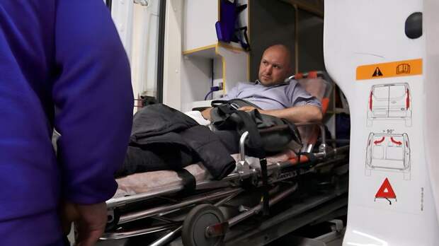 Продавцы "красивых" автомобильных номеров напали на корреспондента "Известий"