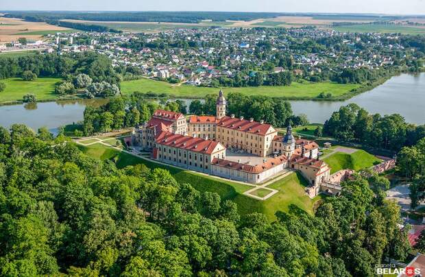 5 старинных замков Беларуси, посетив которые, туристы остаются под впечатлением