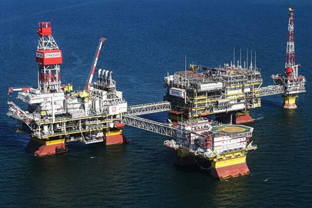 Цены на нефть усилили снижение на опасениях вокруг COVID-19