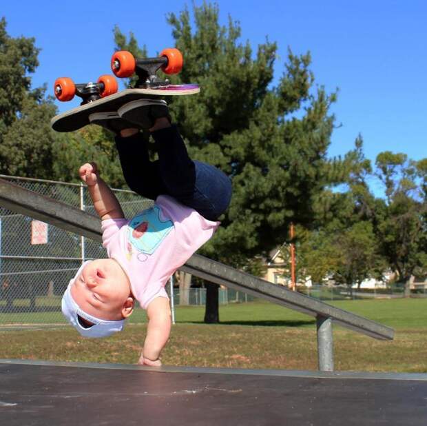 С помощью фотошопа женщина создала серию трогательных фото, на которых ее 2-летняя дочь занимается спортом