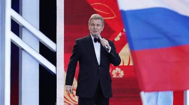 Журналисты вспомнили слова Лещенко об активах Долиной