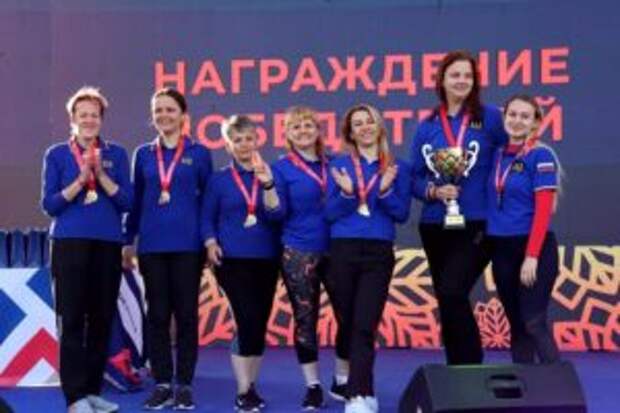 Московские пожарные и спасатели приняли участие в шестом этапе корпоративных игр