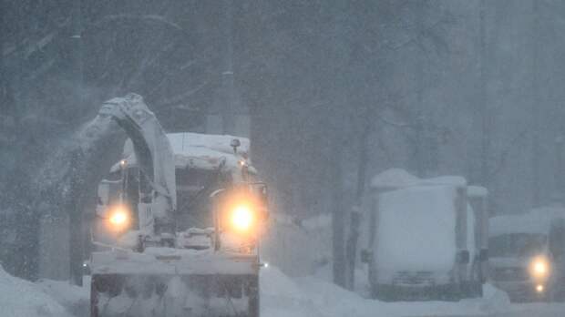 МЖД перешла на усиленный режим работы из-за мощного снегопада