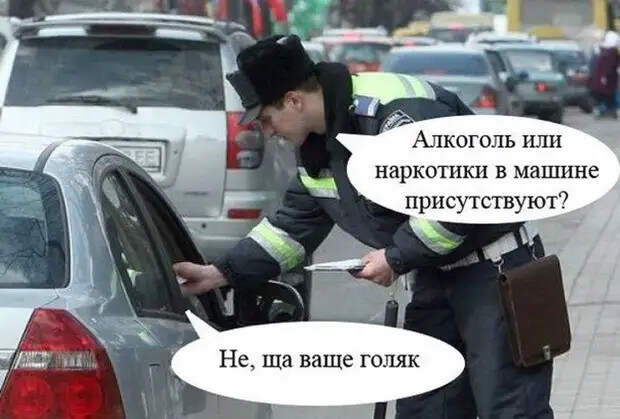 Зашёл сегодня в банк. Там два банкомата. На одном висит лист бумаги с надписью...