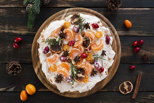 Россиянам раскрыли способ уменьшить вред от алкоголя и жирной пищи в новогоднюю ночь