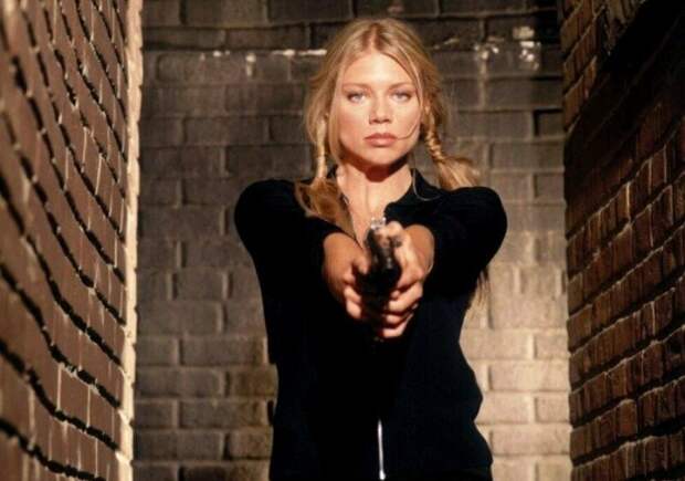 10 актрис из сериалов девяностых, которых сложно забыть