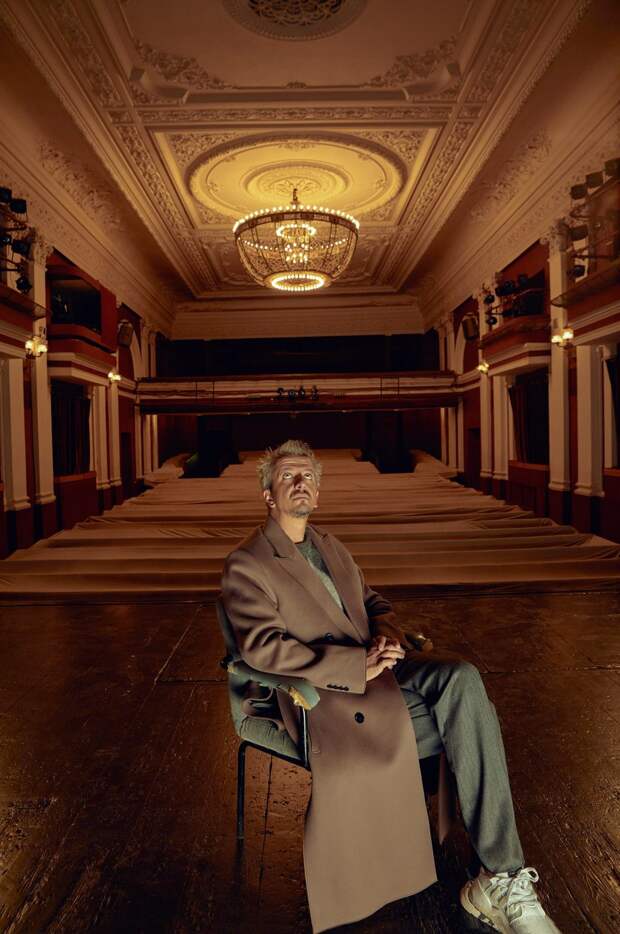 «Важно сделать выбор»: Константин Богомолов о тайно вернувшихся в Россию знакомых