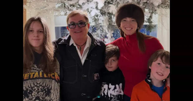 "Родители — главный пример для своих детей". Дмитрий и Полина Дибровы вместе отметили день рождения старшего сына