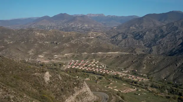 Путин поручил проводить ротацию миротворцев в Карабахе не реже двух раз в год