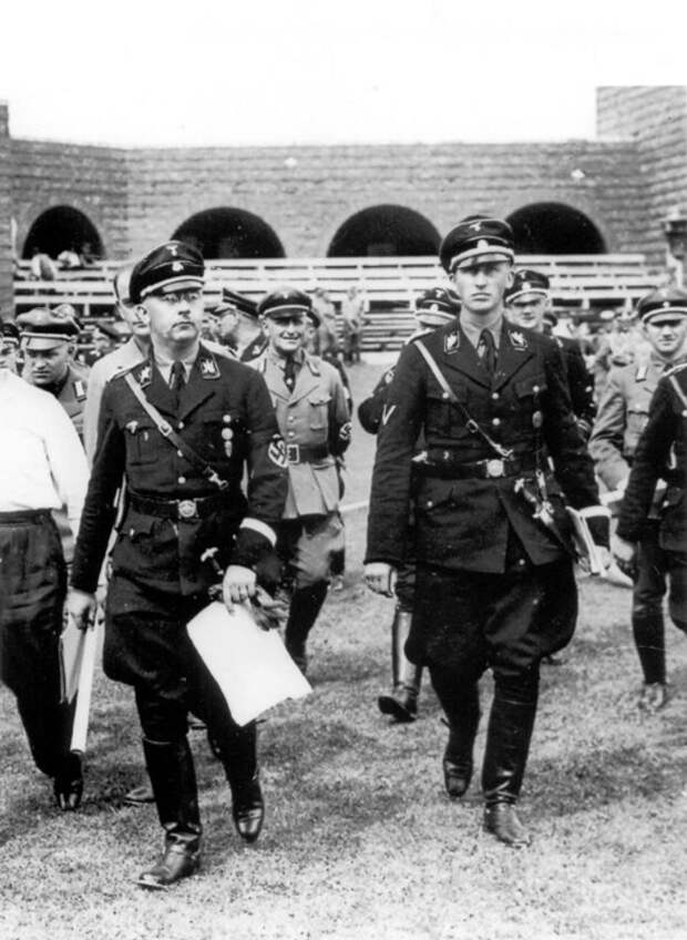 Соратники. Генрих Гиммлер и Рейнхард Гейдрих. 7 августа 1934 года