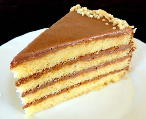 Бисквитный торт со сгущёнкой: очень вкусный торт с нежным кремом