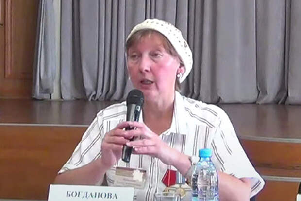Богослов РПЦ объяснила слова о захвате земель Россией