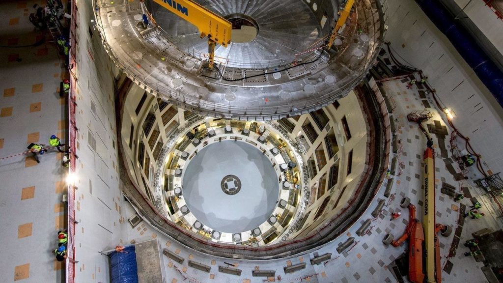 Во Франции начали монтаж крупнейшего в мире термоядерного реактора ITER
