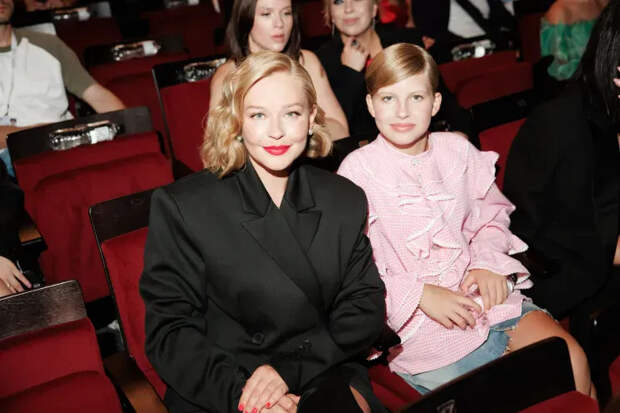 Юлия и Мария Пересильд в 2024 году