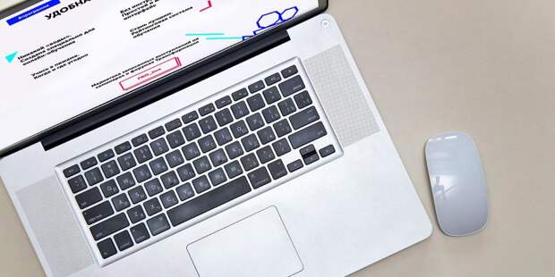 Для пенсионеров из Южного Медведкова запустили виртуальные прогулки по Москве