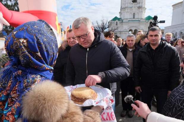 Игорь Бабушкин: Для дружной многонациональной Астраханской области Масленица всегда была доброй традицией