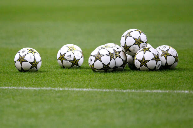 В Турции выдали ордер на арест 14 футболистов