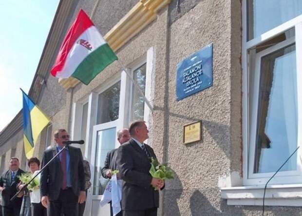 Закарпатье выходит из-под контроля Украины