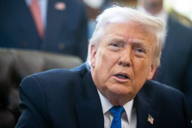 Журналист Раттанси: Трамп теряет терпение из-за бредовых требований Зеленского