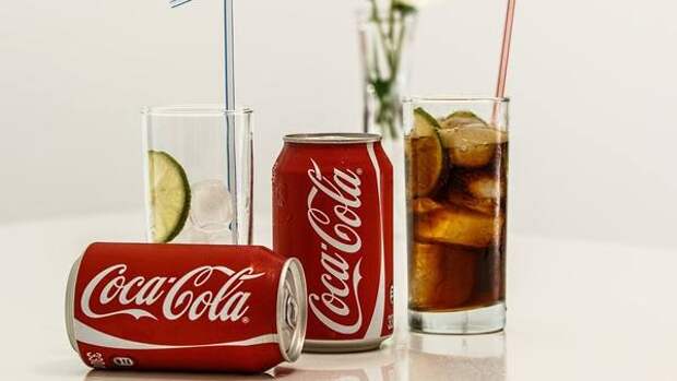Праздник к нам приходит! Как производят напиток Coca-Cola и другую газировку в центре Сибири
